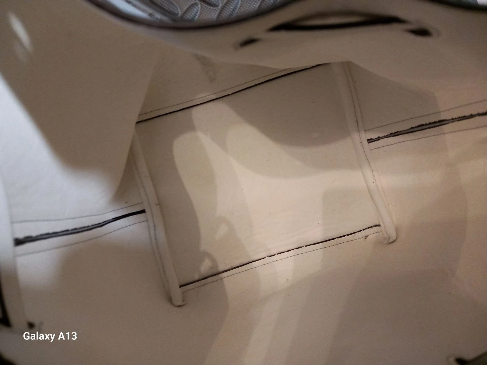Chique en trendy C&A emmerzak – Wit / Lichtgrijs glanzend – photo 3